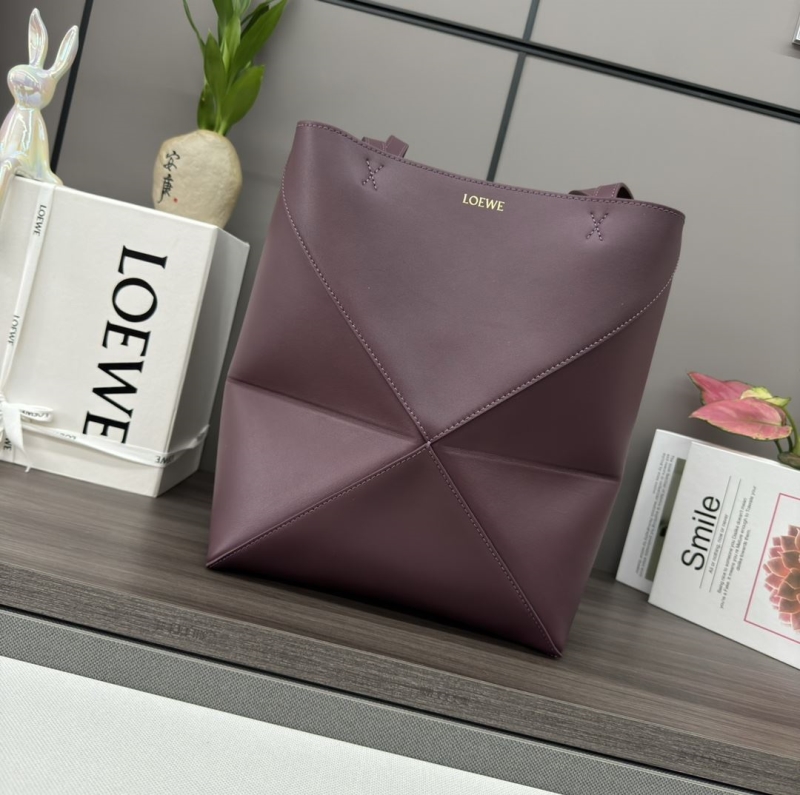 l*ew* shopping bags